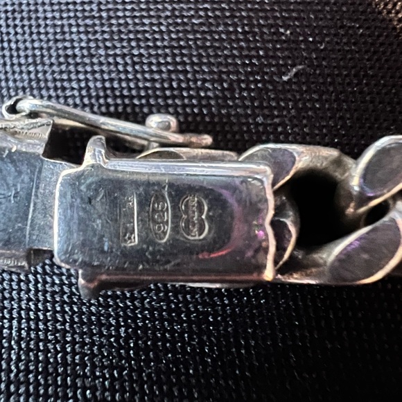 Men’s Engravable Silver Curb Link Bracelet - Picture 9 of 9